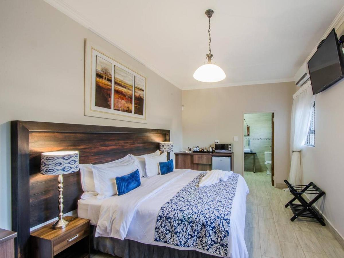 Three Olives Guesthouse Центурион Экстерьер фото