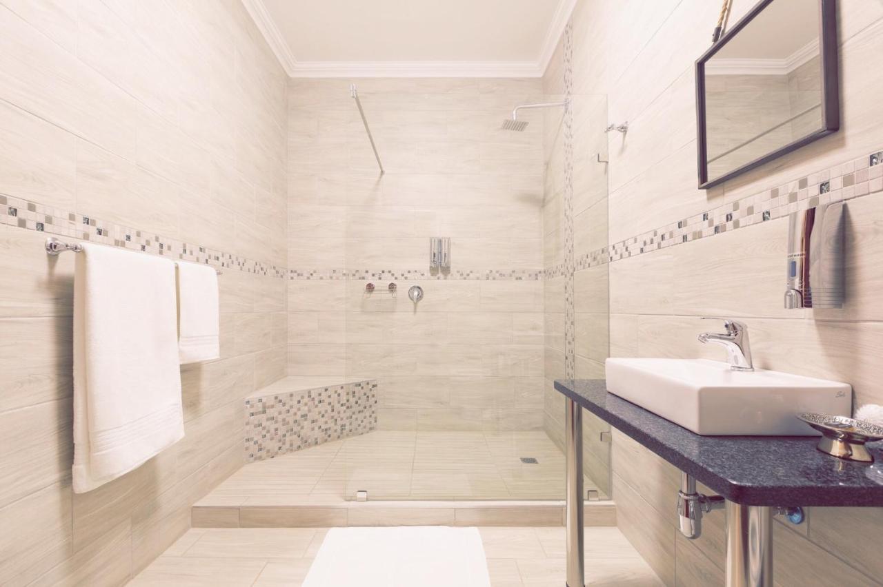 Three Olives Guesthouse Центурион Экстерьер фото